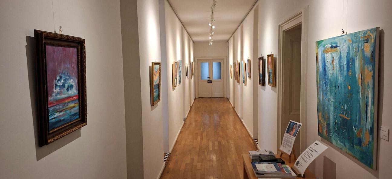 The ArtWall and exhibition of works by Anisa Zafar