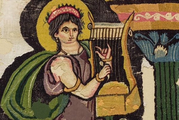 Kithara Player, part of a wall hanging, Egypt, 4th–5th century ©Abegg-Stiftung, CH-3132 Riggisberg (photo: Christoph von Viràg)
