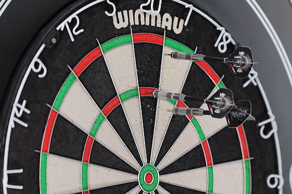 Darts game